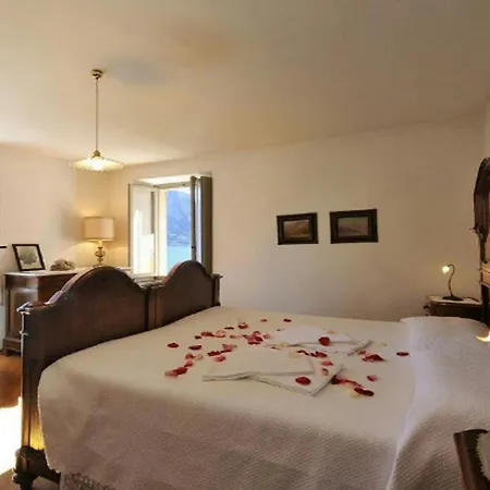 La Torre Dell'isola Apartment